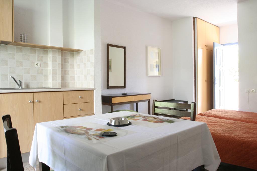 Esperides Aparthotel Kos Town Room photo